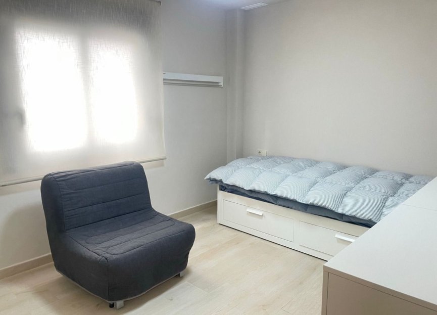 Reventa - Apartment - Middle Floor Apartment - Estepona - Estepona Centro