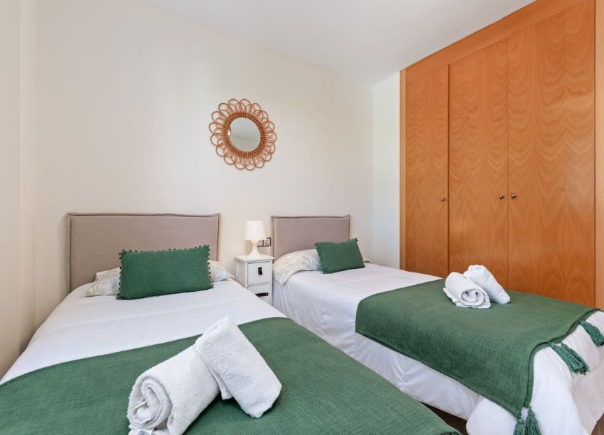 Resale - Apartment - Middle Floor Apartment - Casares - Casares Playa