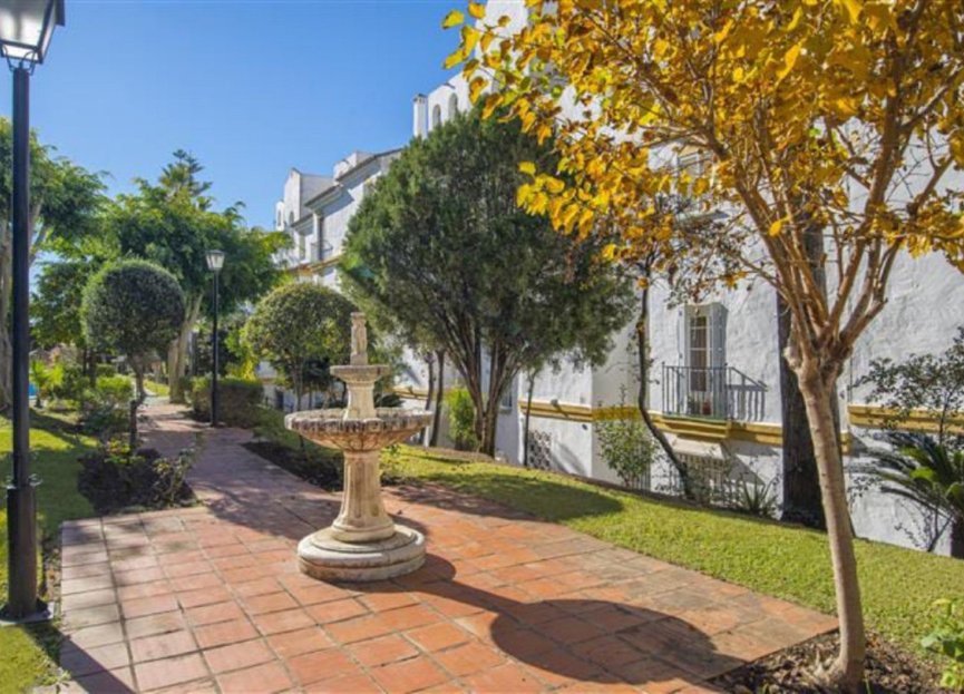 Resale - Ground floor apartment - Estepona - Diana Park