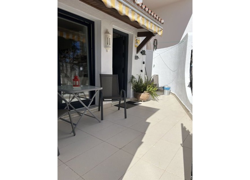 Resale - Ground floor apartment - Marbella - Puerto de Cabopino