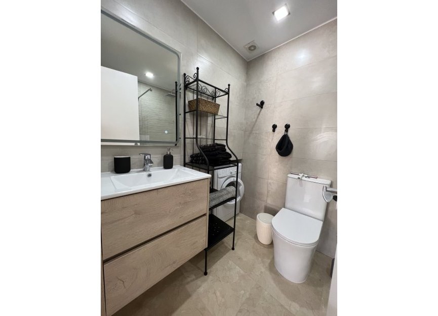 Resale - Ground floor apartment - Marbella - Puerto de Cabopino