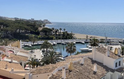 Resale - Ground floor apartment - Marbella - Puerto de Cabopino