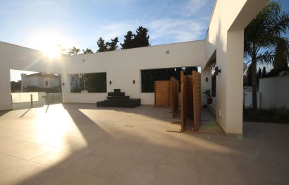 Reventa - House - Detached Villa - Marbella - Elviria