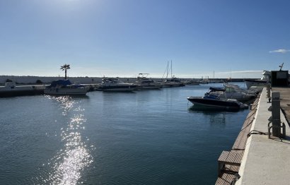 Resale - Ground floor apartment - Marbella - Puerto de Cabopino