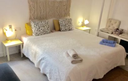 Resale - Ground floor apartment - Marbella - Puerto de Cabopino