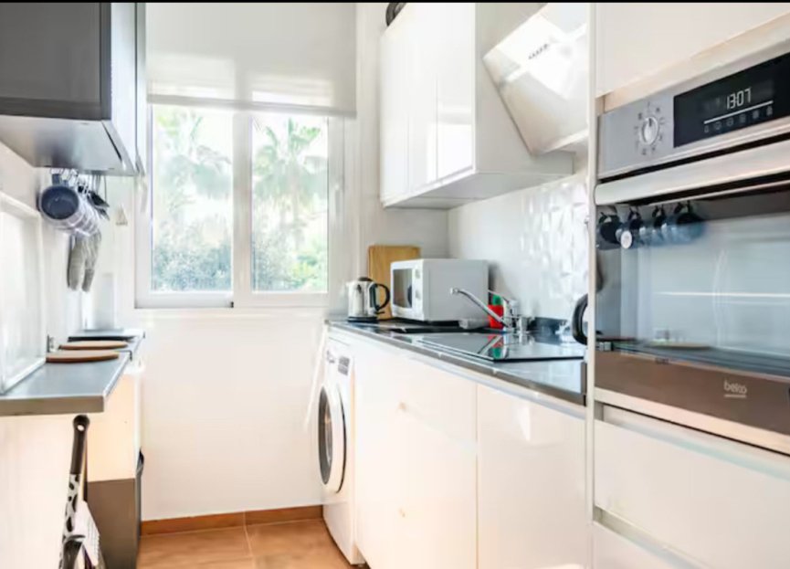 Resale - Ground floor apartment - Marbella - Puerto de Cabopino