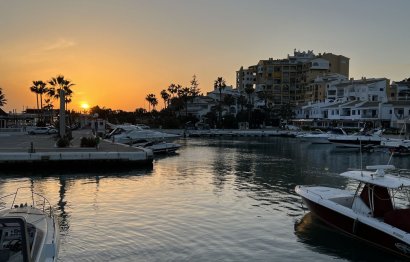 Resale - Ground floor apartment - Marbella - Puerto de Cabopino