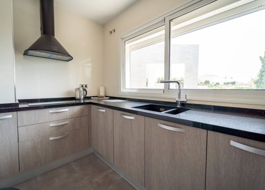 Resale - House - Detached Villa - Fuengirola - Torreblanca