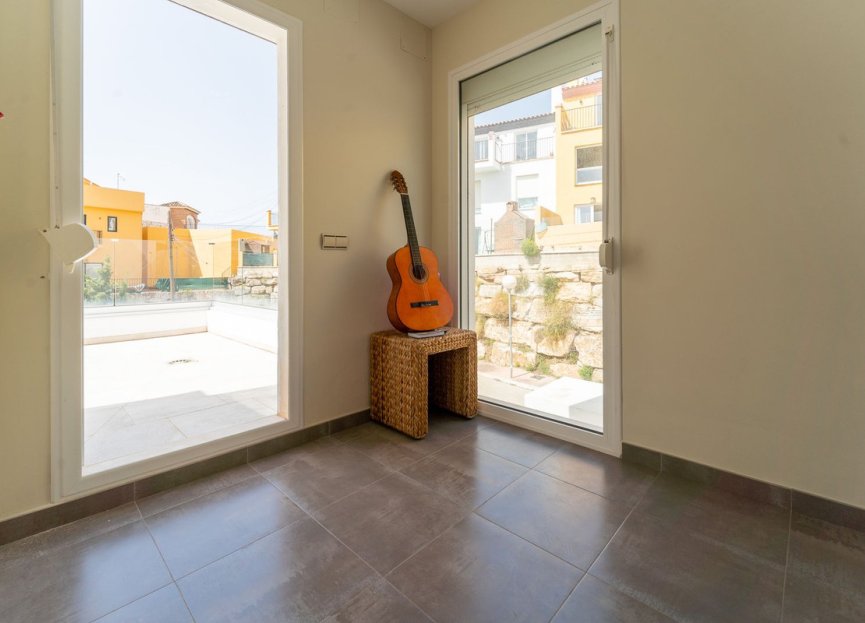 Resale - House - Detached Villa - Fuengirola - Torreblanca