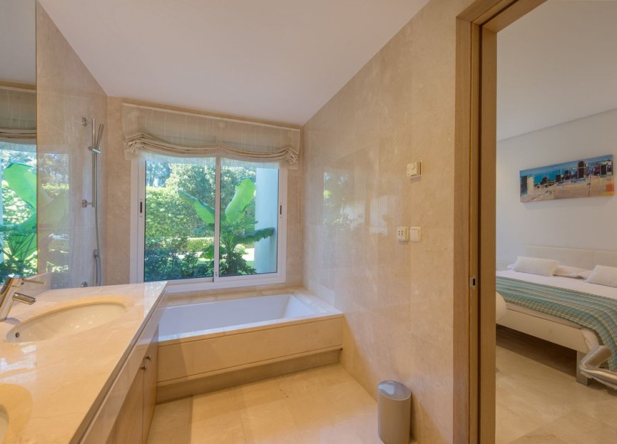 Reventa - Ground floor apartment - Estepona - Estepona Centro