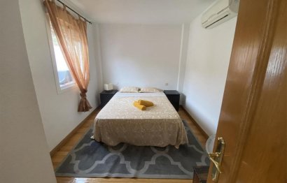 Resale - Apartment - Middle Floor Apartment - Benahavís - Benahavís Centro