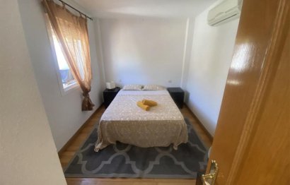 Resale - Apartment - Middle Floor Apartment - Benahavís - Benahavís Centro