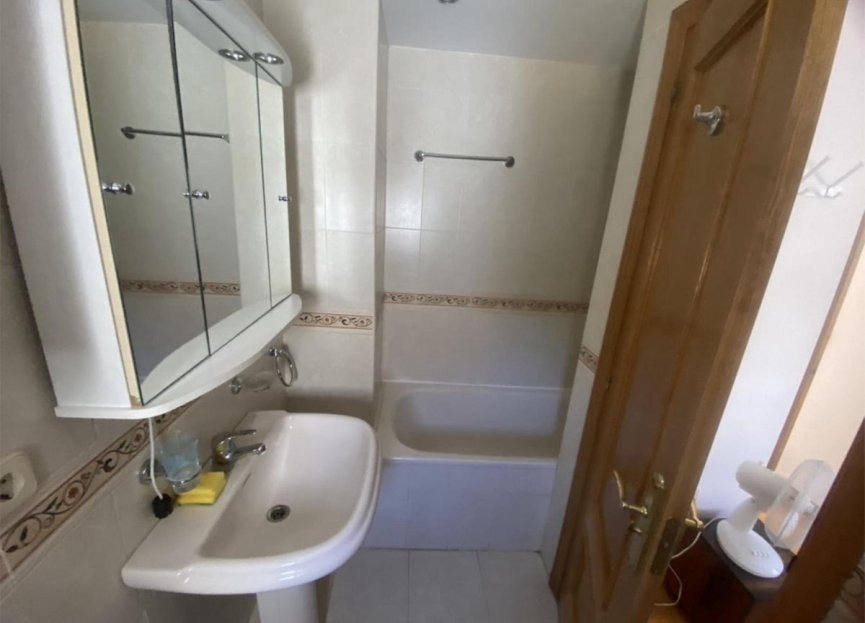 Resale - Apartment - Middle Floor Apartment - Benahavís - Benahavís Centro