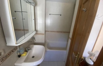 Resale - Apartment - Middle Floor Apartment - Benahavís - Benahavís Centro