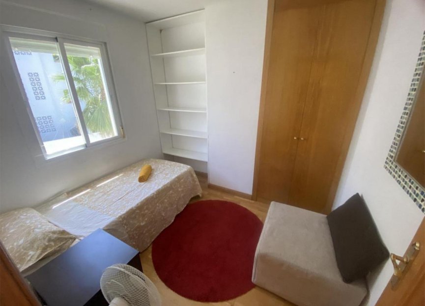 Resale - Apartment - Middle Floor Apartment - Benahavís - Benahavís Centro