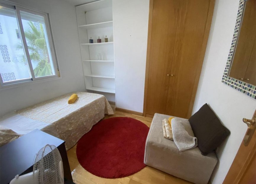 Resale - Apartment - Middle Floor Apartment - Benahavís - Benahavís Centro