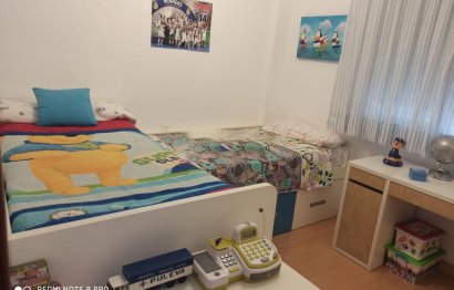 Resale - Apartment - Middle Floor Apartment - Estepona - Estepona Centro