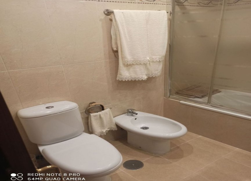 Resale - Apartment - Middle Floor Apartment - Estepona - Estepona Centro