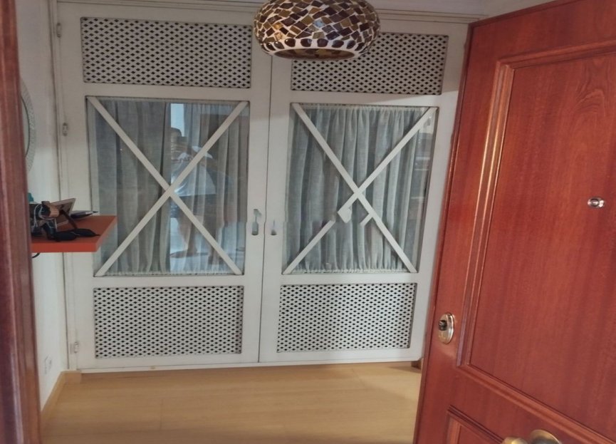 Resale - Apartment - Middle Floor Apartment - Estepona - Estepona Centro