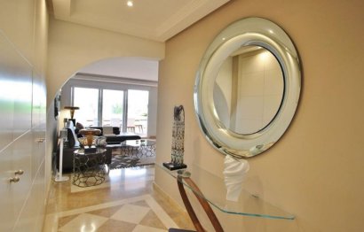 Resale - Apartment - Middle Floor Apartment - Marbella - Nueva Andalucia