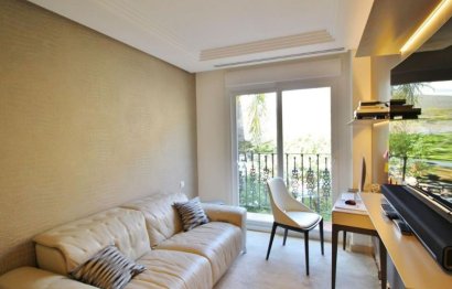 Resale - Apartment - Middle Floor Apartment - Marbella - Nueva Andalucia