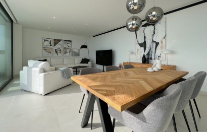 Resale - Apartment - Middle Floor Apartment - Fuengirola - Higueron