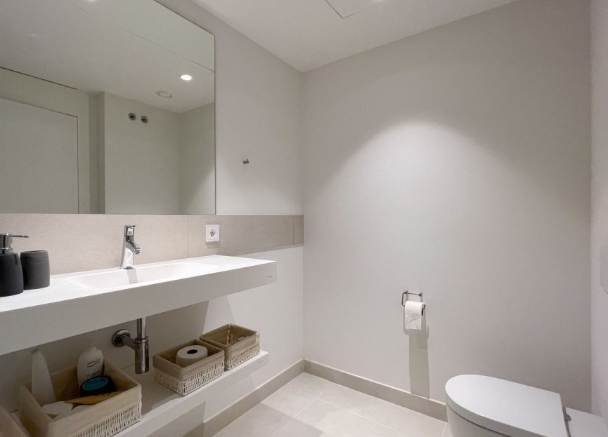 Resale - Apartment - Middle Floor Apartment - Fuengirola - Higueron