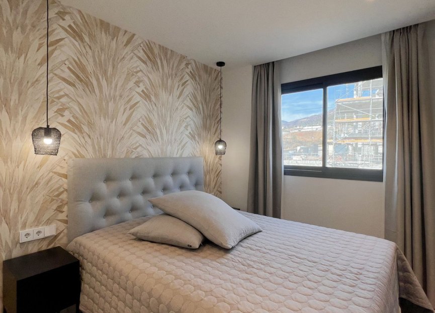 Resale - Apartment - Middle Floor Apartment - Fuengirola - Higueron