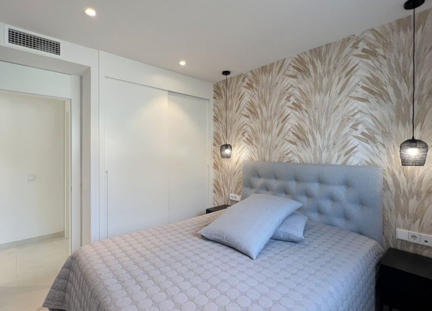 Resale - Apartment - Middle Floor Apartment - Fuengirola - Higueron