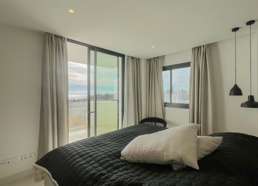 Resale - Apartment - Middle Floor Apartment - Fuengirola - Higueron