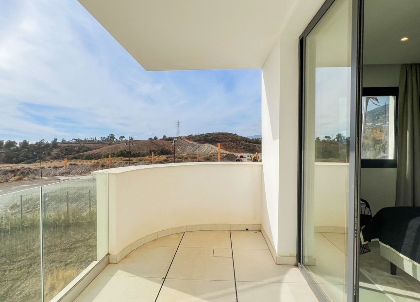 Resale - Apartment - Middle Floor Apartment - Fuengirola - Higueron