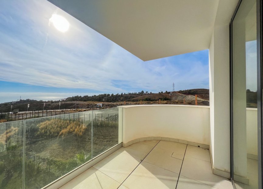 Resale - Apartment - Middle Floor Apartment - Fuengirola - Higueron