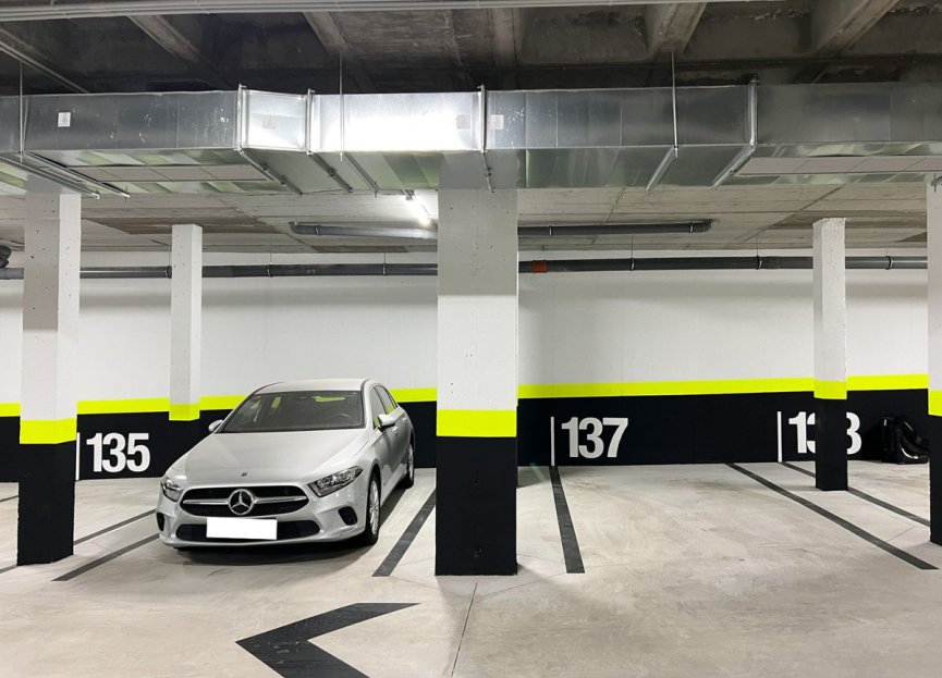 Resale - Apartment - Middle Floor Apartment - Fuengirola - Higueron