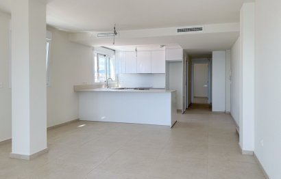 Resale - Apartment - Middle Floor Apartment - Fuengirola - Fuengirola Centro