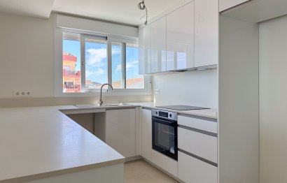 Resale - Apartment - Middle Floor Apartment - Fuengirola - Fuengirola Centro