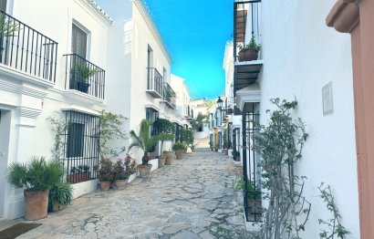 Resale - House - Semi-Detached House - Marbella - Marbella Centro