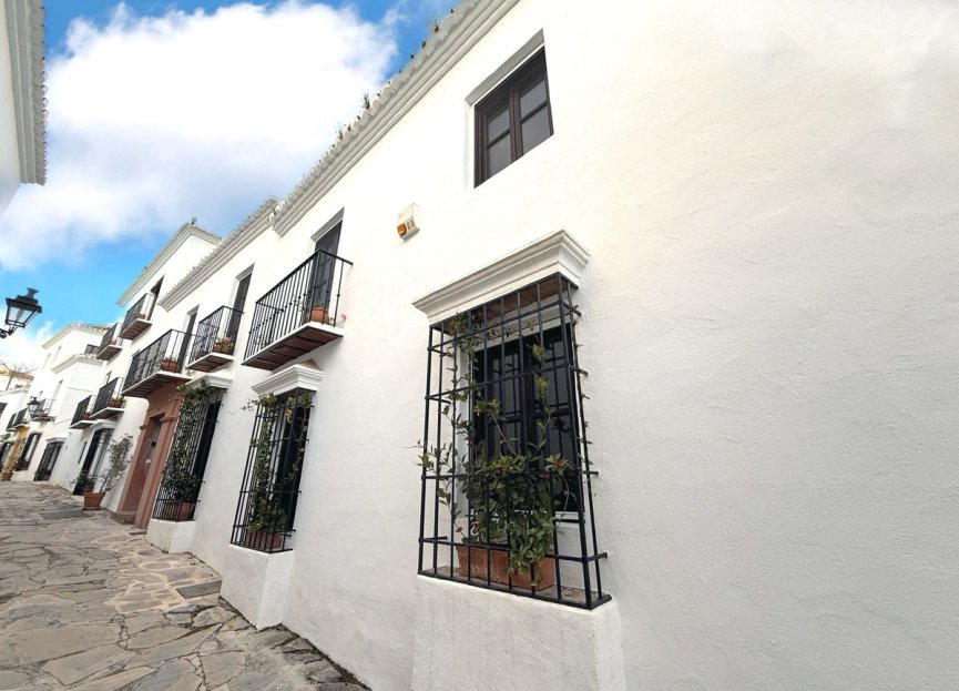 Resale - House - Semi-Detached House - Marbella - Marbella Centro