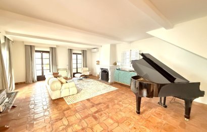 Resale - House - Semi-Detached House - Marbella - Marbella Centro