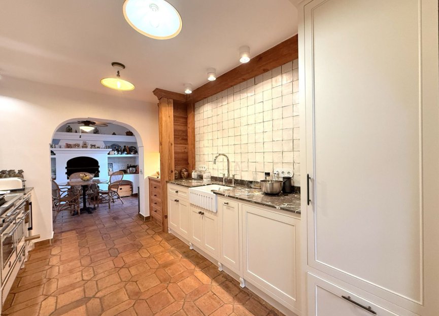 Resale - House - Semi-Detached House - Marbella - Marbella Centro