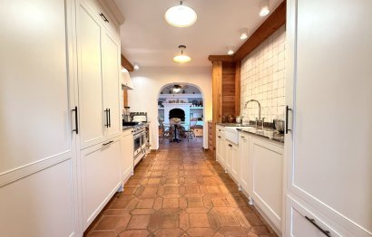 Resale - House - Semi-Detached House - Marbella - Marbella Centro