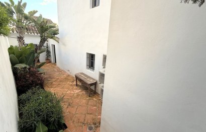 Resale - House - Semi-Detached House - Marbella - Marbella Centro