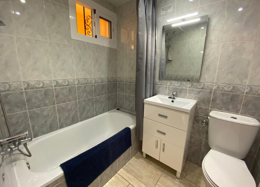 Resale - Apartment - Middle Floor Apartment - Benalmádena - Benalmadena Centro