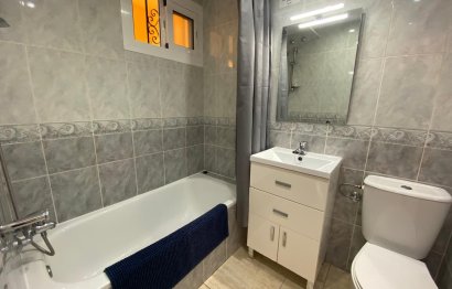 Resale - Apartment - Middle Floor Apartment - Benalmádena - Benalmadena Centro