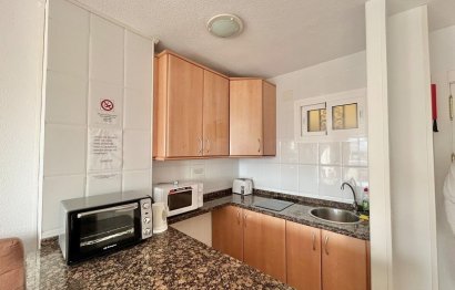 Resale - Apartment - Middle Floor Apartment - Benalmádena - Benalmadena Centro