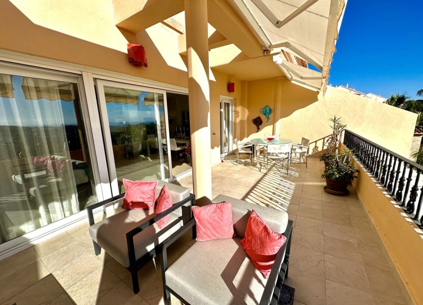 Resale - Apartment - Penthouse - Marbella - Nueva Andalucia