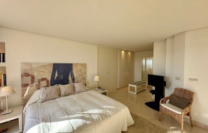 Resale - Apartment - Penthouse - Marbella - Nueva Andalucia