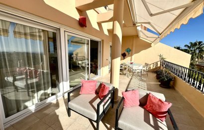 Resale - Apartment - Penthouse - Marbella - Nueva Andalucia