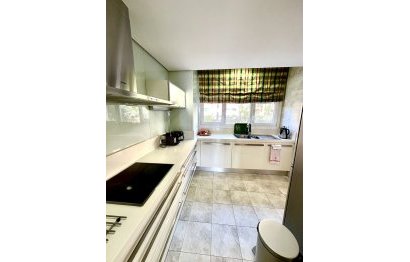 Resale - Apartment - Penthouse - Marbella - Nueva Andalucia