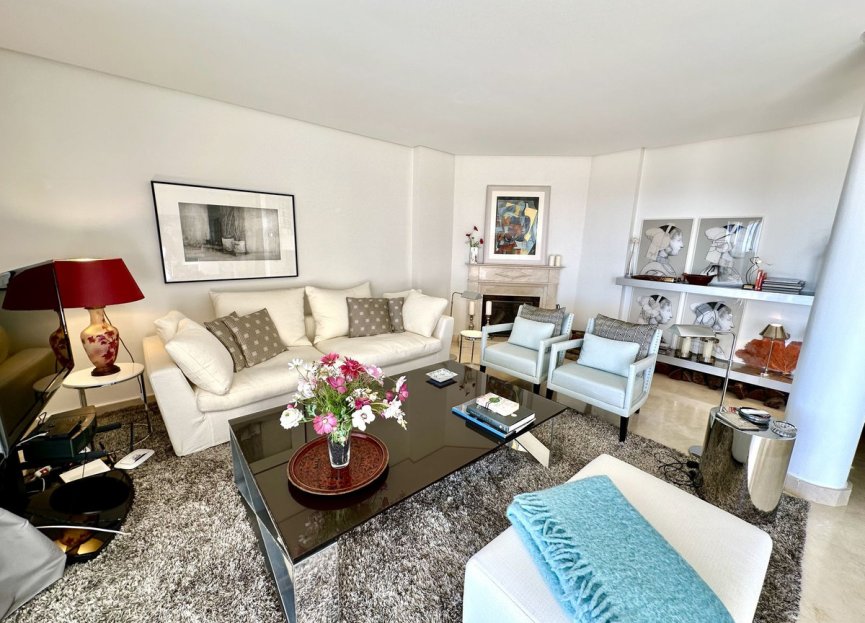 Resale - Apartment - Penthouse - Marbella - Nueva Andalucia