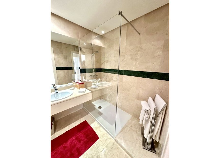 Resale - Apartment - Penthouse - Marbella - Nueva Andalucia